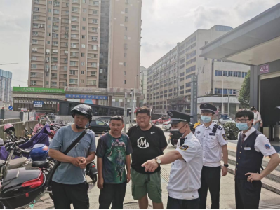 安全文明两手抓 地保执法在行动 (1)903.png