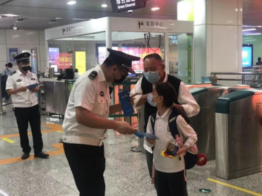 安全文明两手抓 地保执法在行动 (1)1193.png